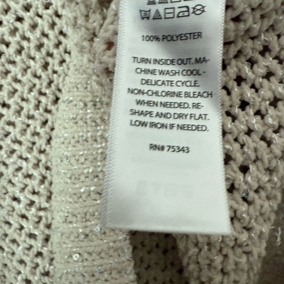 JOIE ✨ V-Neck Sweater - Picture 3 of 4